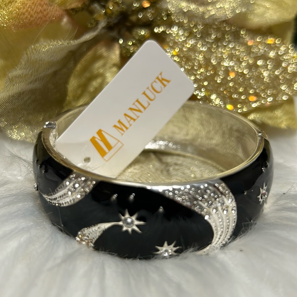 🌗 NWT Manlock Bracelet Open Clasp Black, Silver & Rhinestones